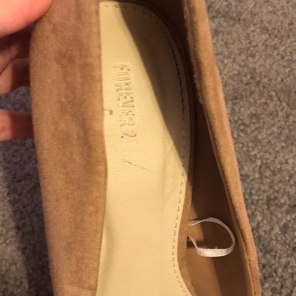 Nude suede heels - Picture 7 of 7